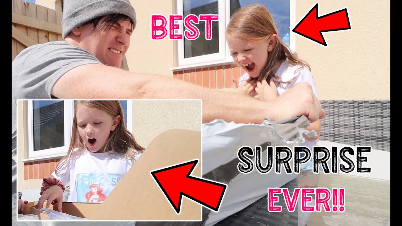 THE BEST SURPRISE PRESENT EVER!!