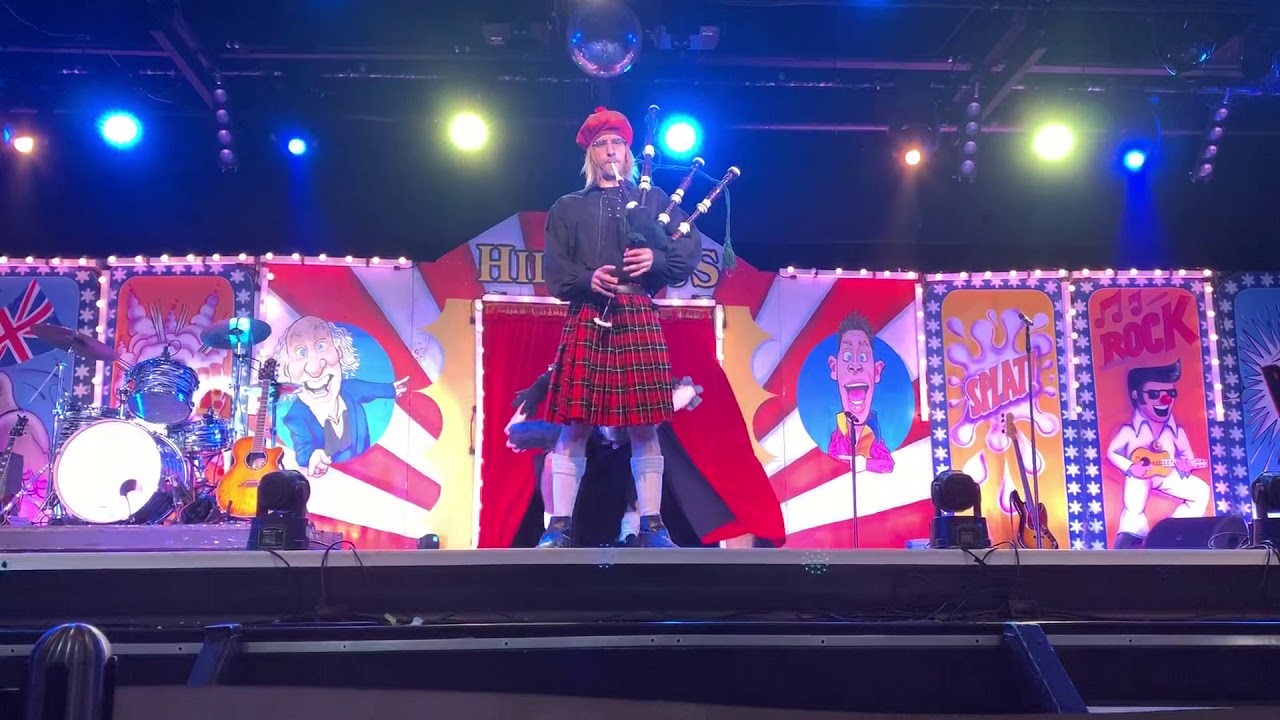 Cirque seems hilarious Butlin’s#butlins #butlinsminehead #liveshows #skylinegang #comedy