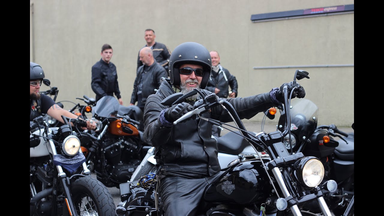 120 Harley Davidson Sportsters Riding in London Town