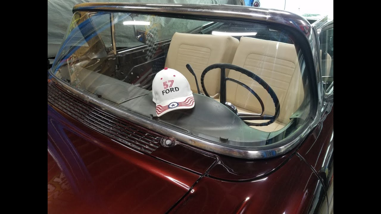 '57 Ford Fairlane 500 Sunliner