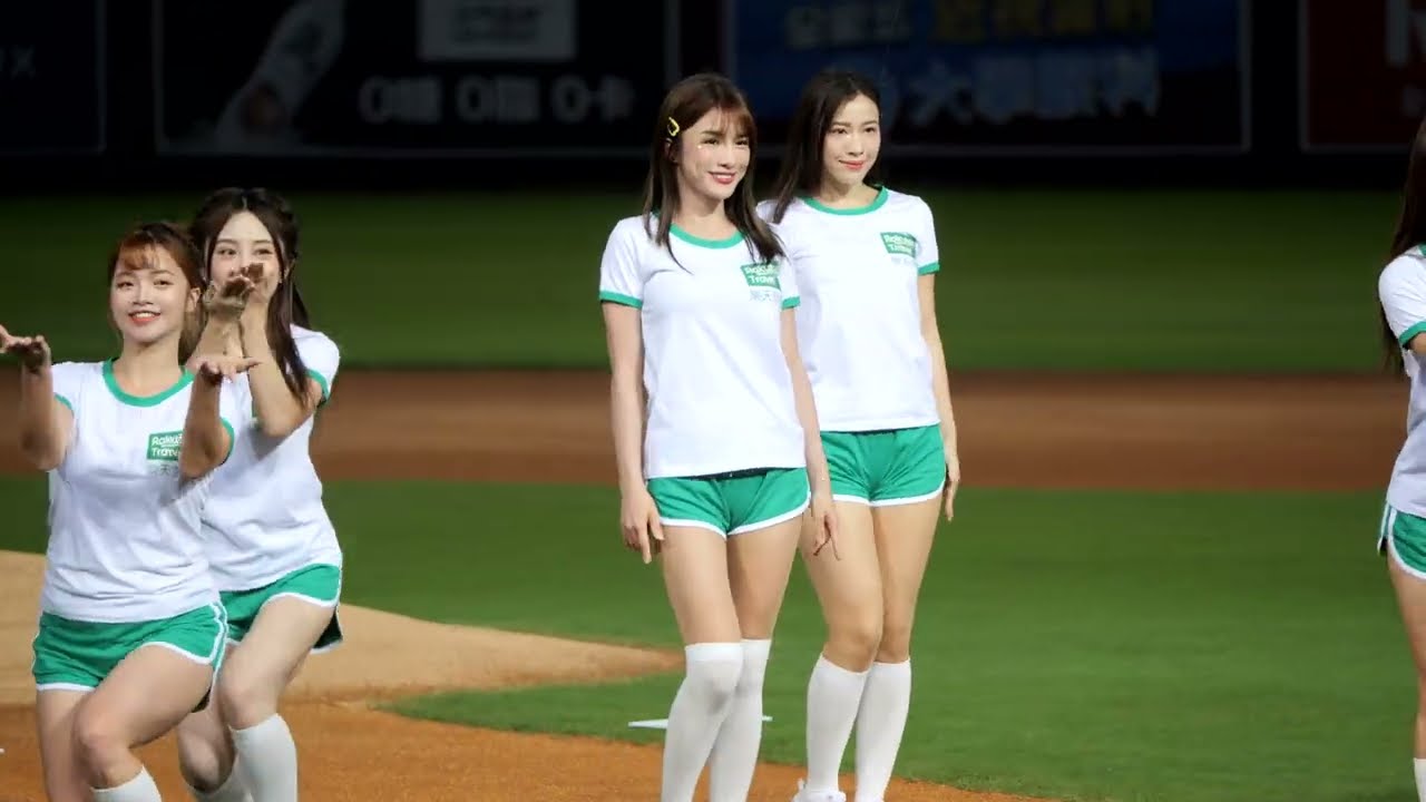 Rakuten girls 樂天女孩 開場舞 主 岱縈 若潼 cam 真理褲 可愛くてごめん 孟潔 菲菲 溫妮 上班族日 230907 4K