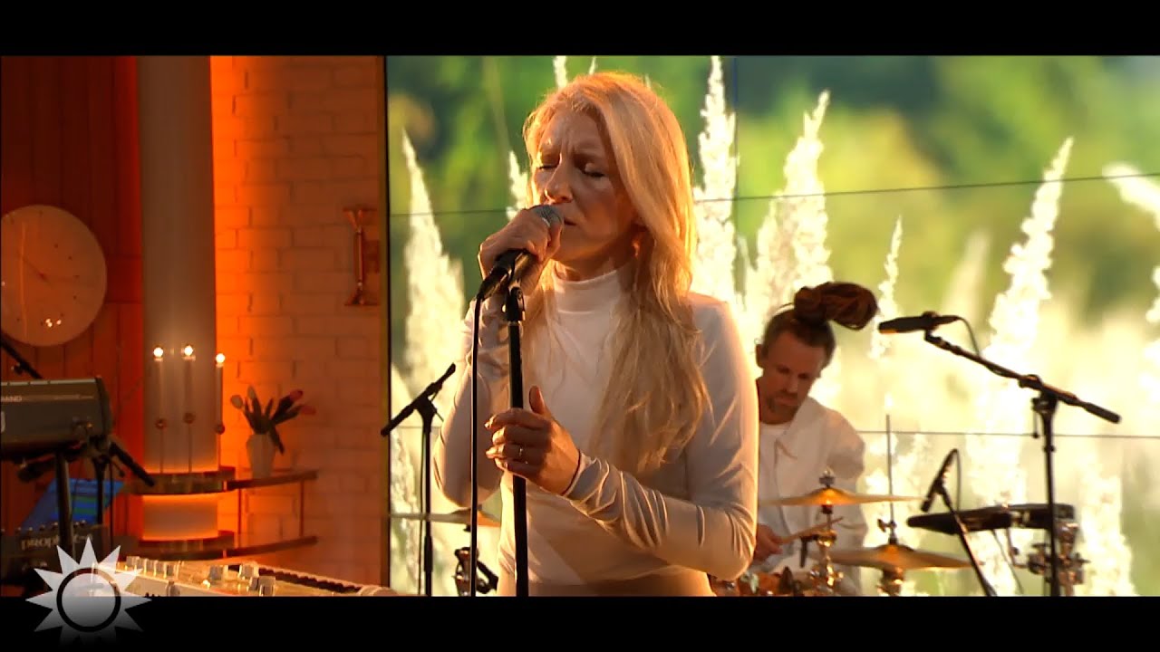 ionnalee; sommaren är min och jag kommer tillbaka (live on TV4 Nyhetsmorgon)