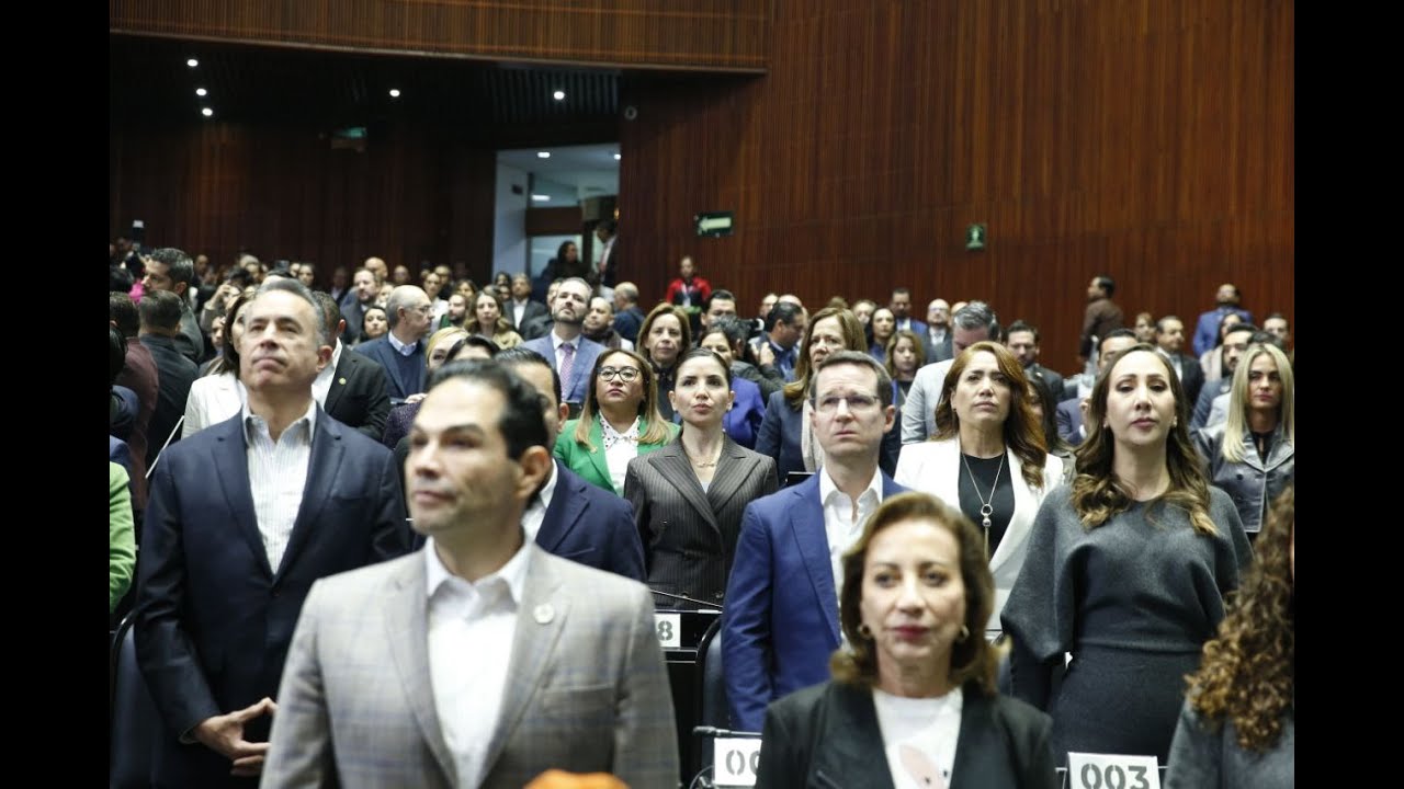Senador Ricardo Anaya pide minuto de silencio por fallecimiento del senador Gustavo Sánchez Vásquez