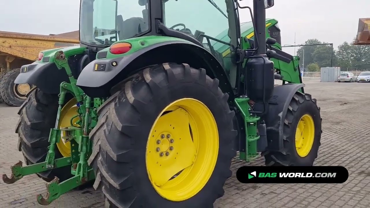 70188103 John Deere 6120R
