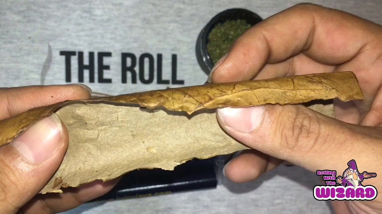 How to use Juicy Jays Rolling Machine to roll a blunt (Dutch Masters Edition)