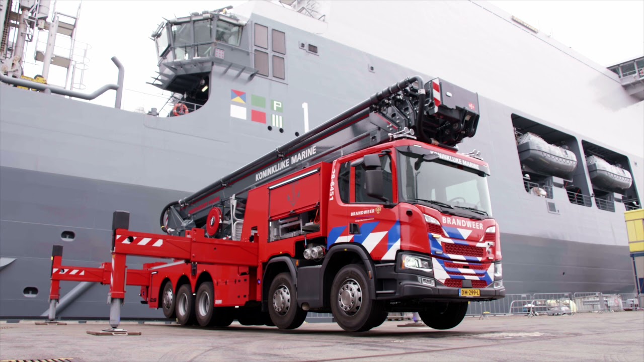 Hoogwerker brandweer Koninklijke Marine | Koninklijke Marine