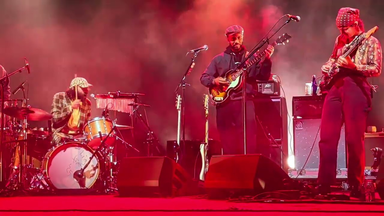 Big Thief - Not (live Forest Hills Stadium, Queens - 10/25/2025)