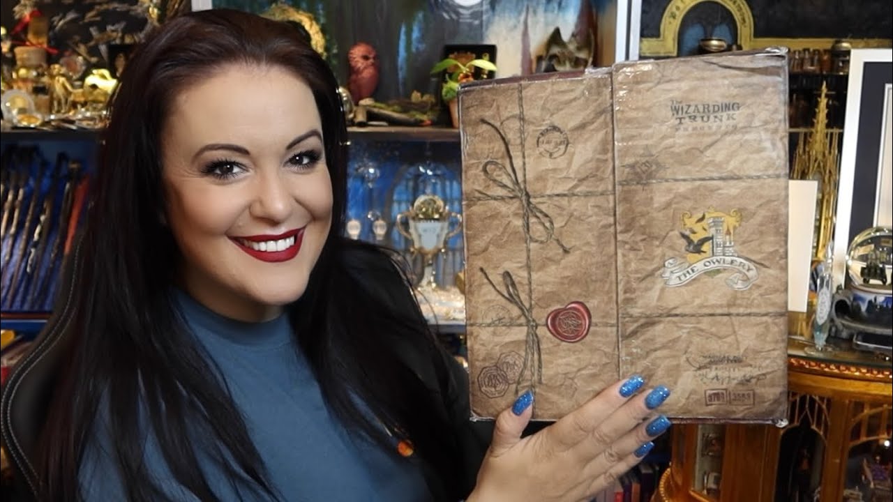 💀 Распаковка книги «Самый темный рынок» от The Wizarding Trunk Box