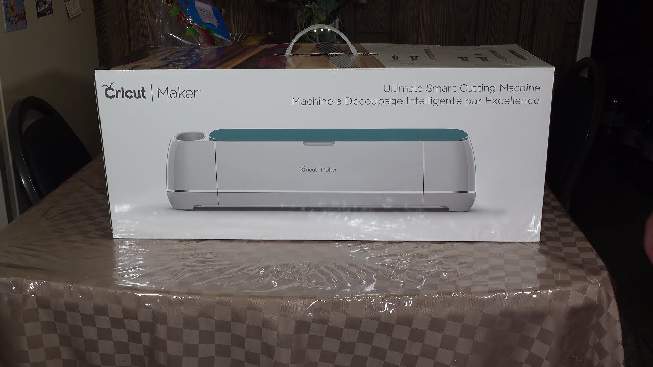 Cricut Maker unboxing and setup in 4k