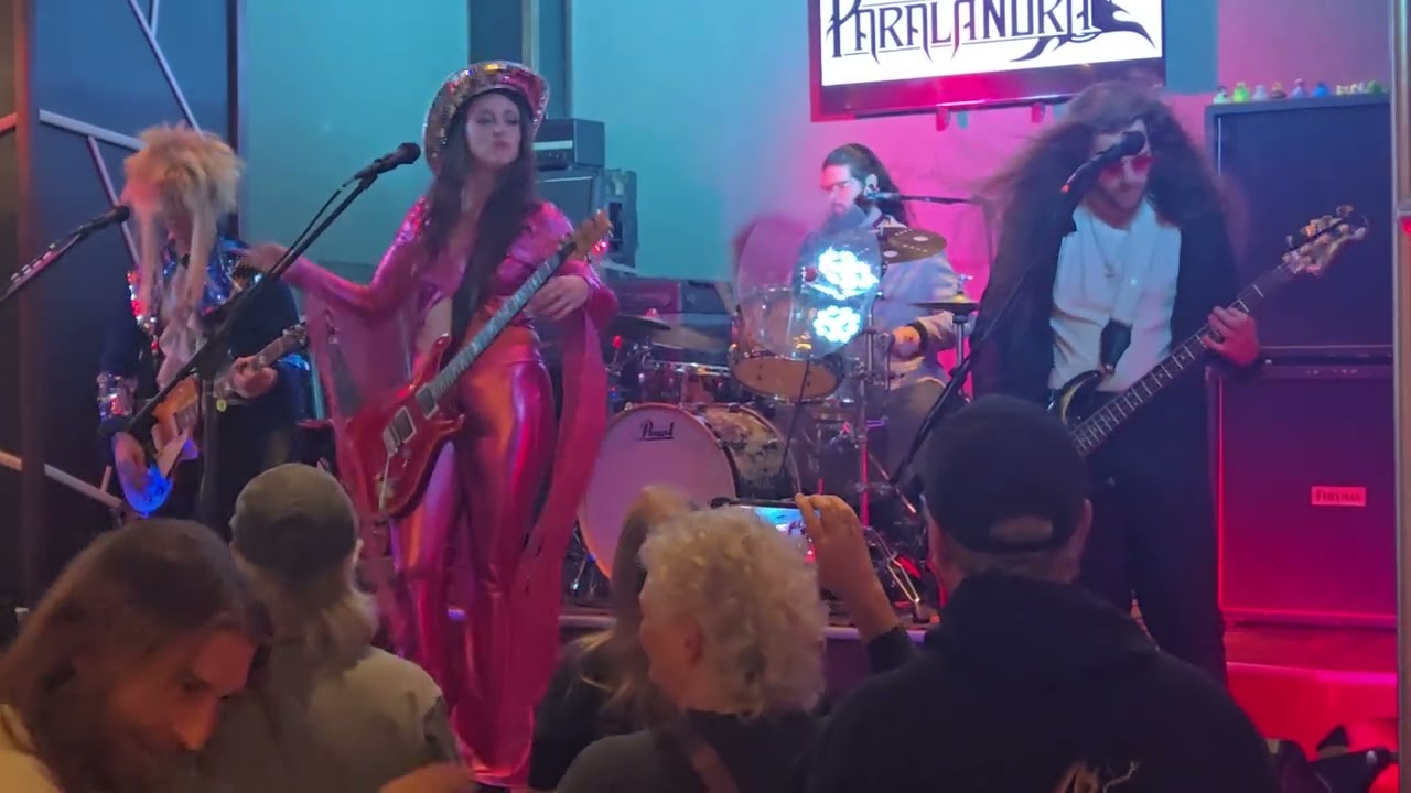 Time Warp/Thriller * Paralandra 