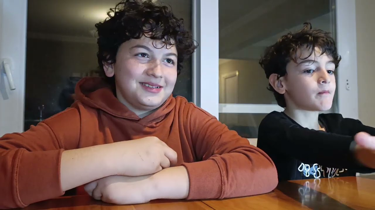 Türkiye’de MrBeast Feastables vs Schogetten! Çocuklarla Çikolata Tadım Test 🍫🇺🇸🇩🇪