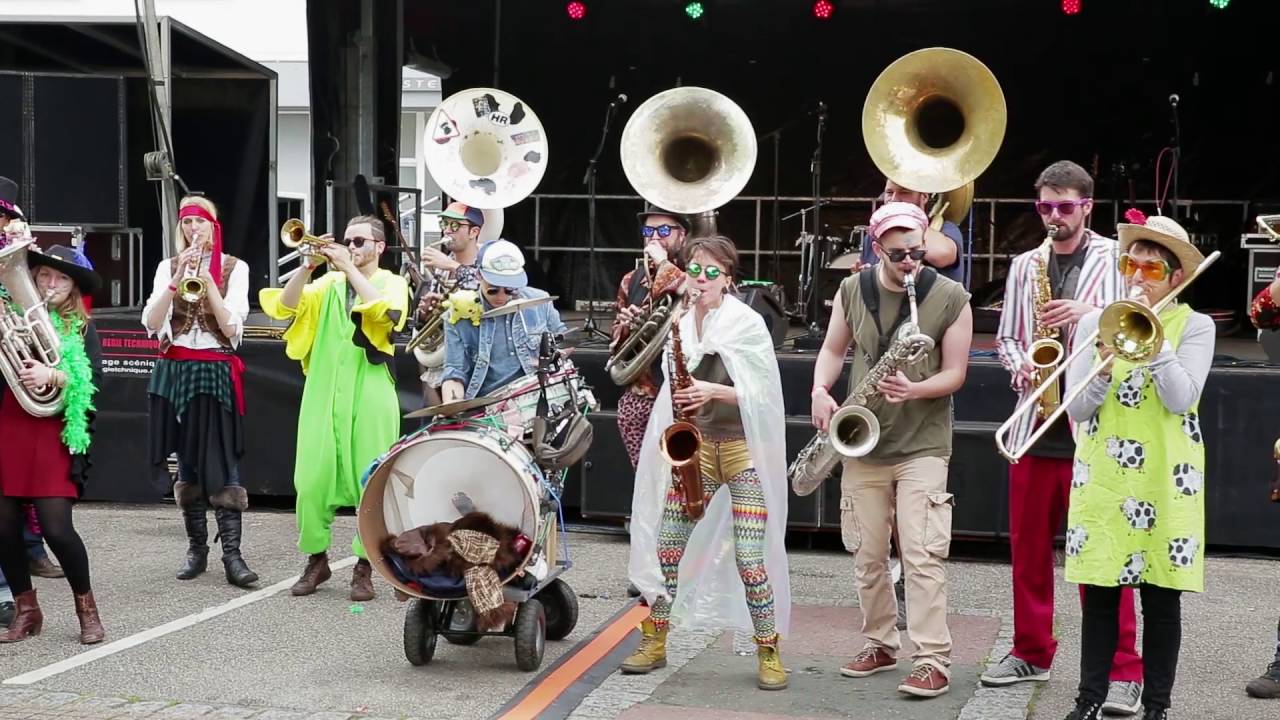 Cl&eacute;on en f&ecirc;te - Faites des couleurs