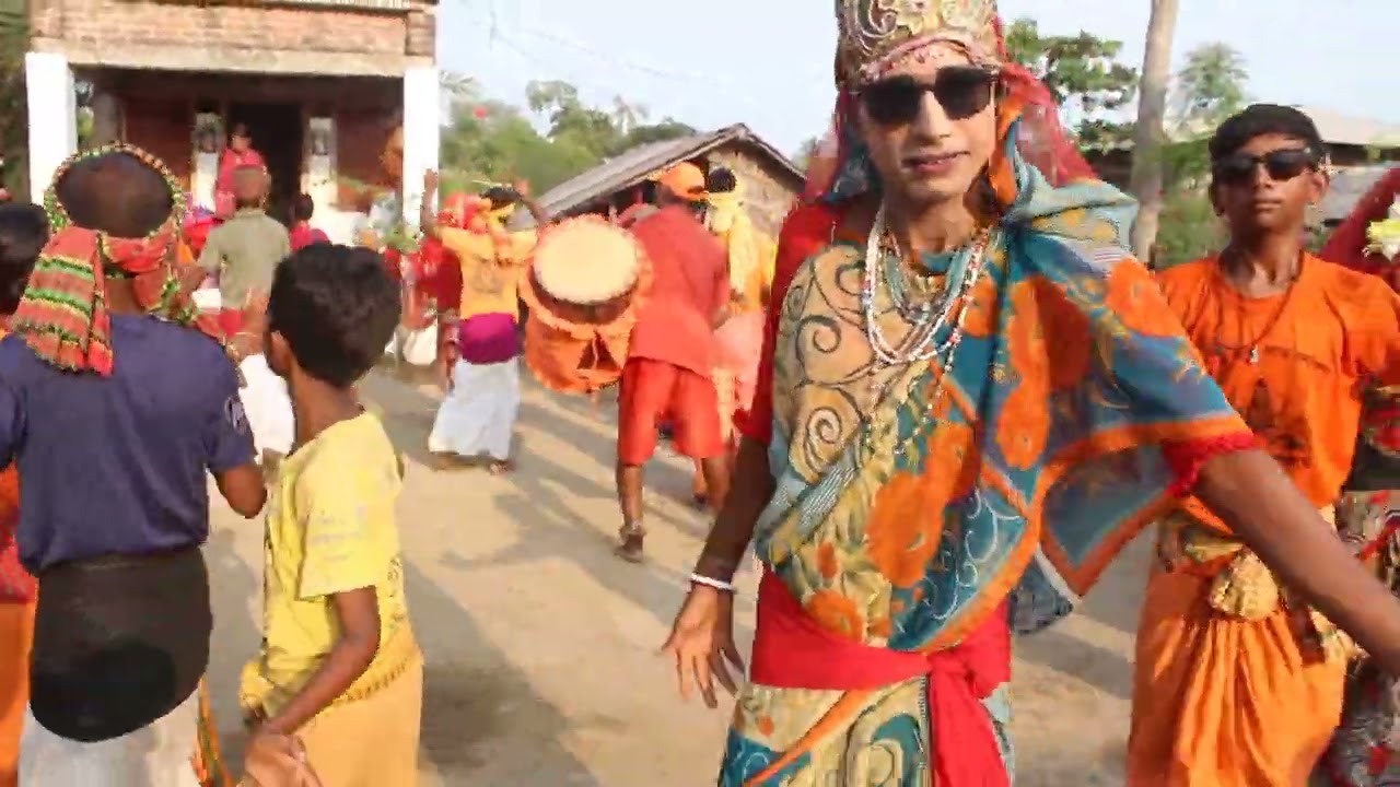 গ্রাম বাংলার চড়ক পূজার নাচ গান।। দেল পূজা।। চৈত্র মাসের শিব পূজার নাচ গান।।