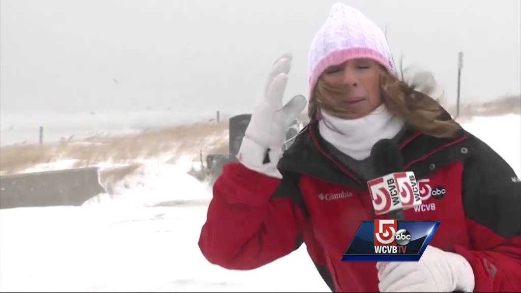 Cape Cod residents deal with blizzard, watch coast for flooding