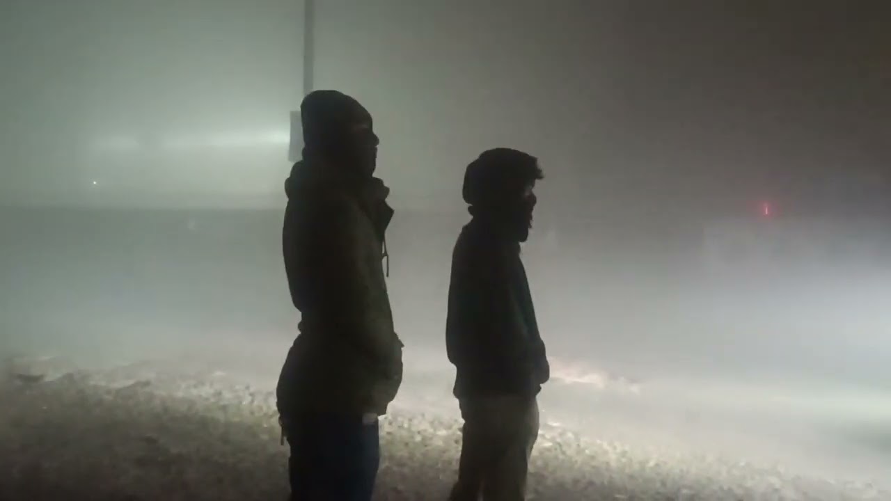 ঘনো কুশায় কিছুই দেখা যাচ্ছে না