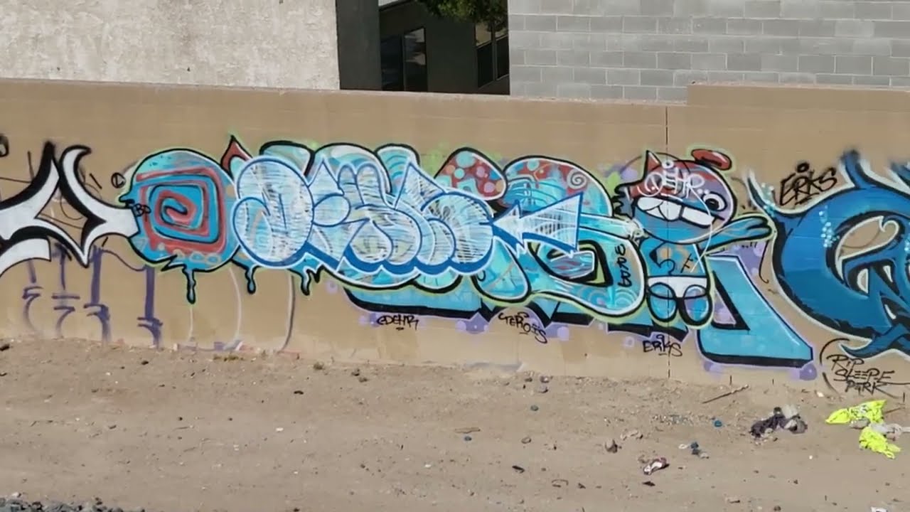 Live For Graffiti - Vegas Bombs and Bridge Graffiti -  Regulators - Warren G and Nate Dogg - Tagging
