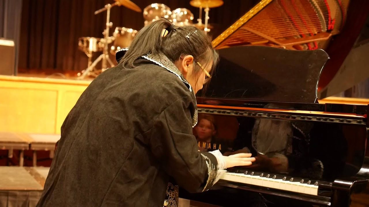 15 year old girl, Seung Hye Park plays La Campanella~
