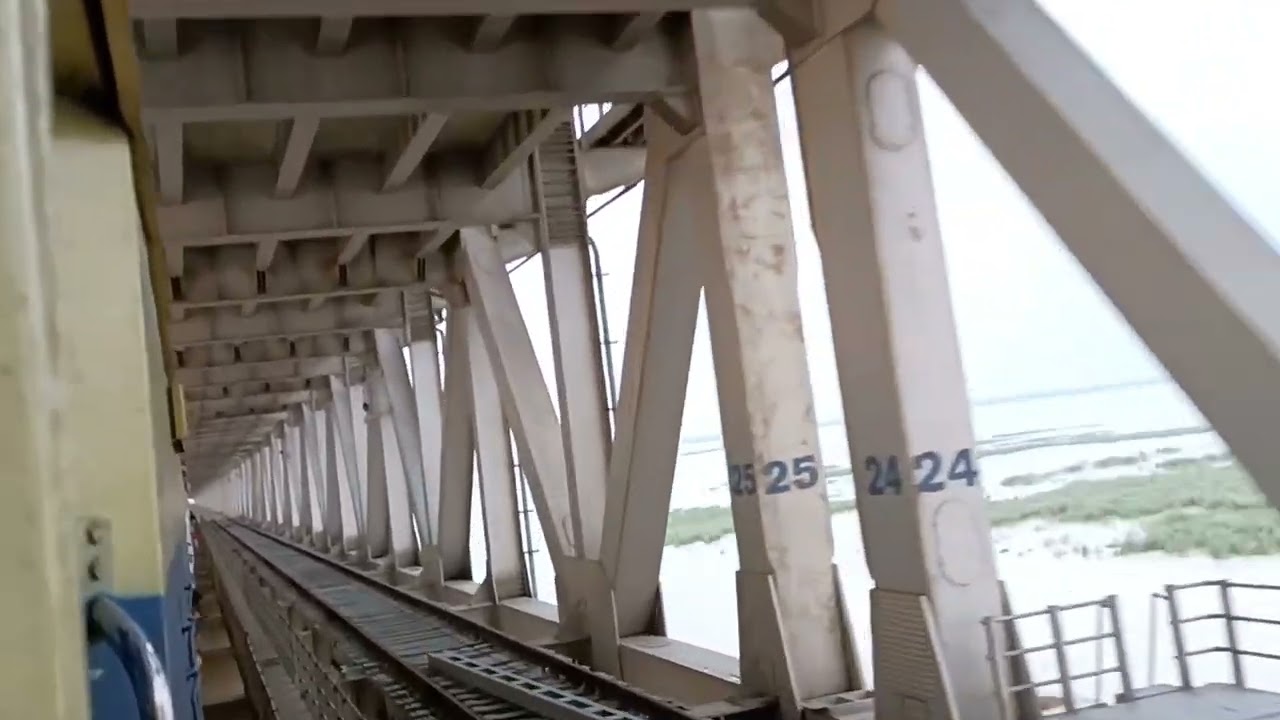 Patna Gandhi Setu road come rail bridge
