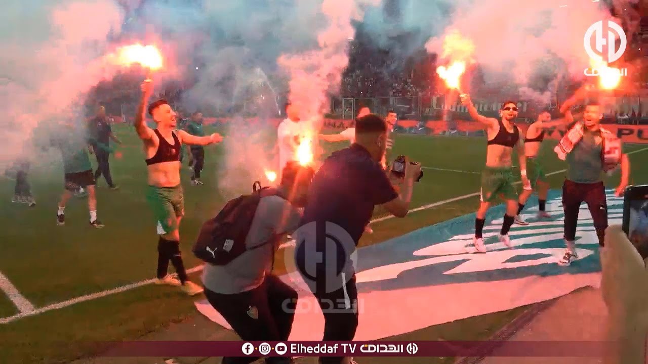 شاهد.. كواليس إحتفالات لاعبي مولودية الجزائر بلقب البطولة الوطنية