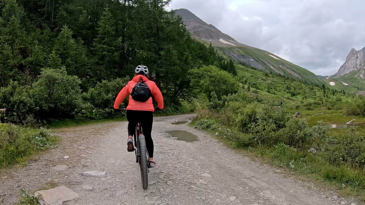 Courmayeur - Val Veny - Rifugio Elisabetta by bike
