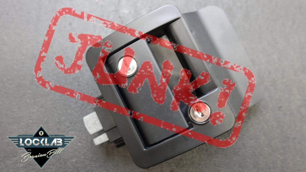 (1757) $250,000 Recreational Vehicle Lock (JUNK!)