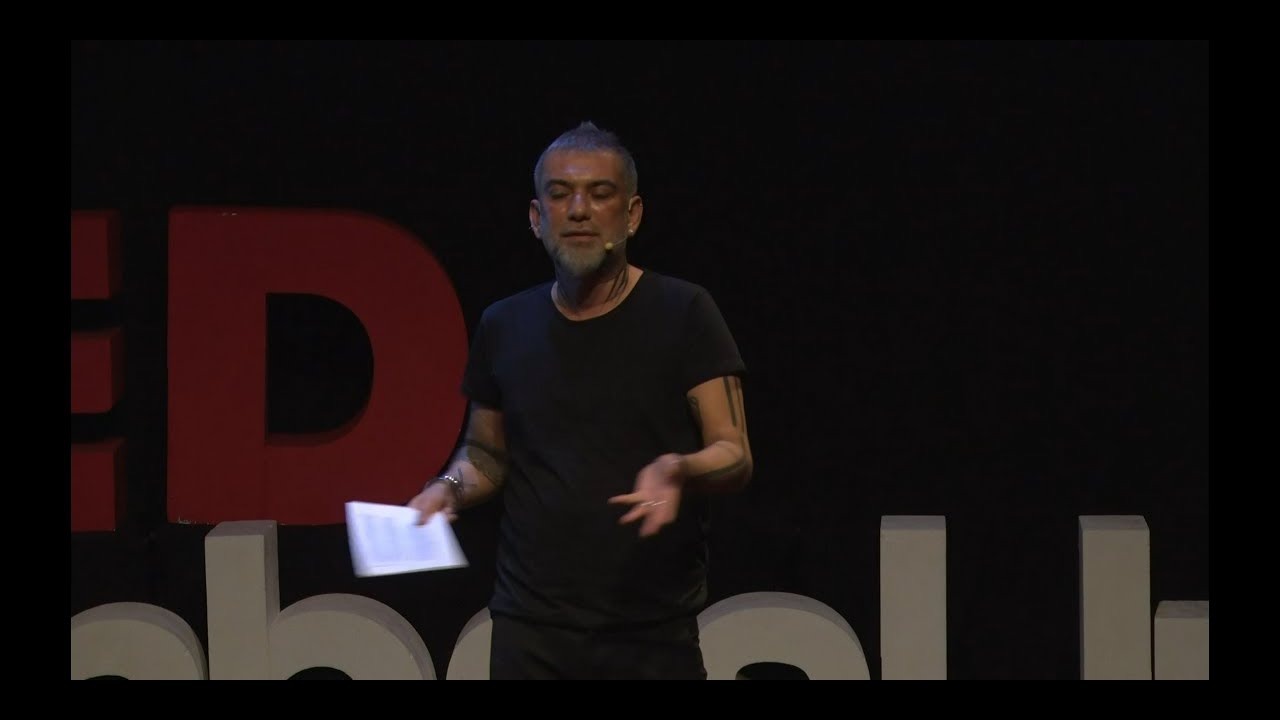 Kendine Duymak İstemeyeceğin Şeyleri Söyleyebiliyor Musun? | HAKAN AKKAYA | TEDxAltinbasUniversity