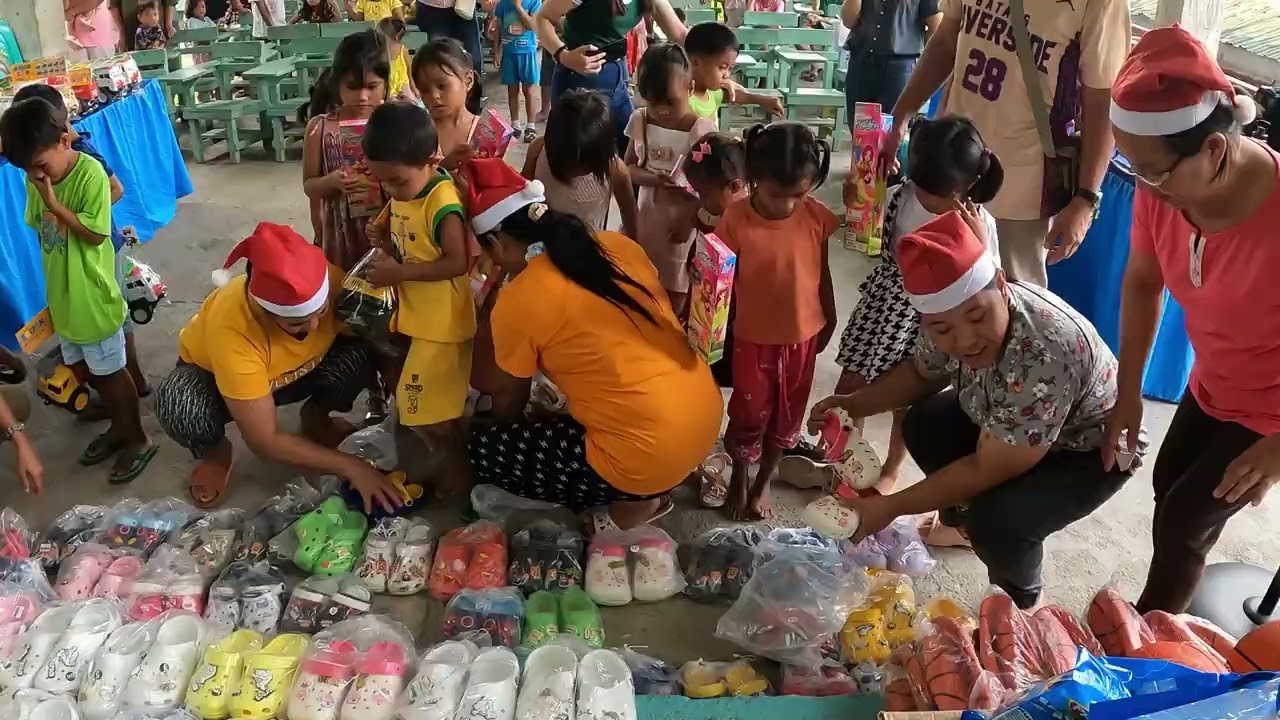 PH Bringing Christmas Joy to Little Baguio children