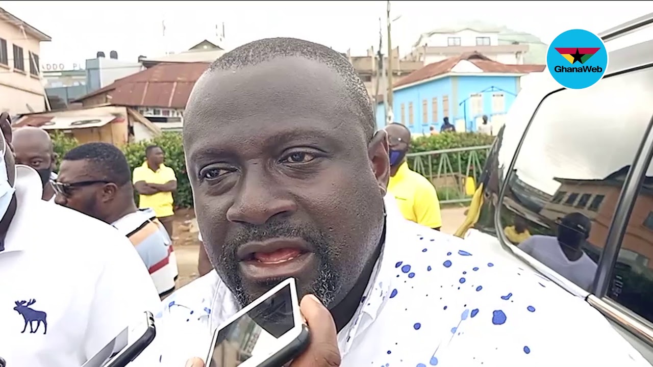 NPP Decides:  Mark Assibey Yeboah casts vote at New Juaben South