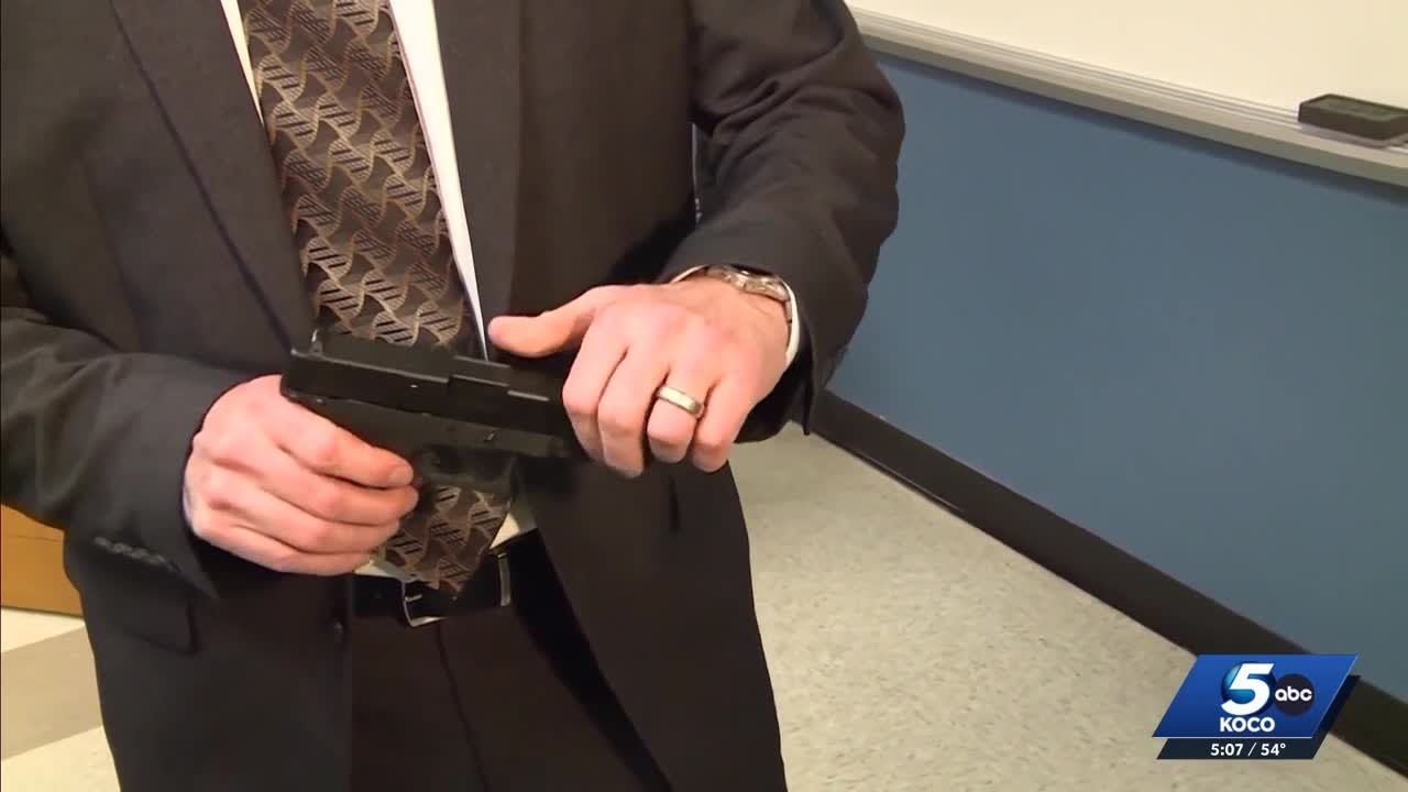 Oklahoma lawmakers reject bill to allow guns in state Capitol