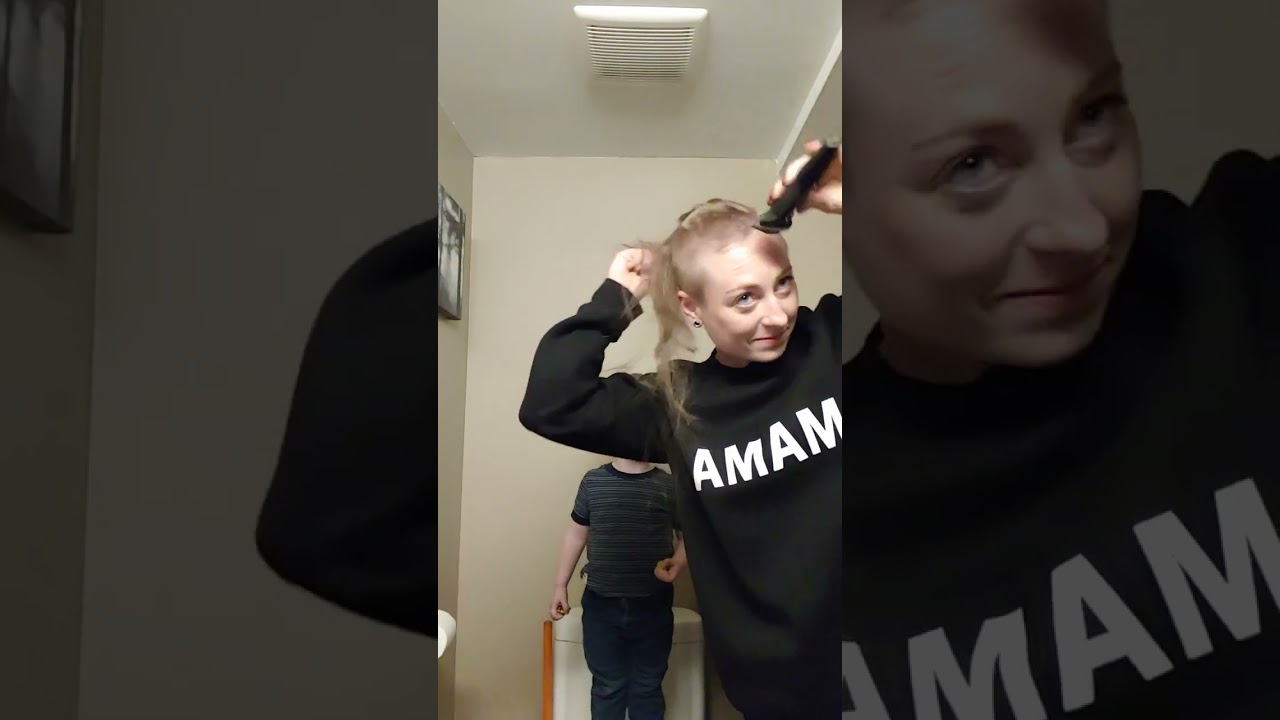 Shaving my head (Balding for Dollars fundraiser!)