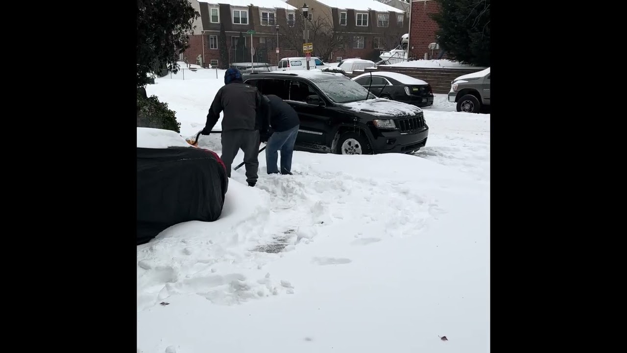Snow ￼safety in ￼ Pashto language ￼￼