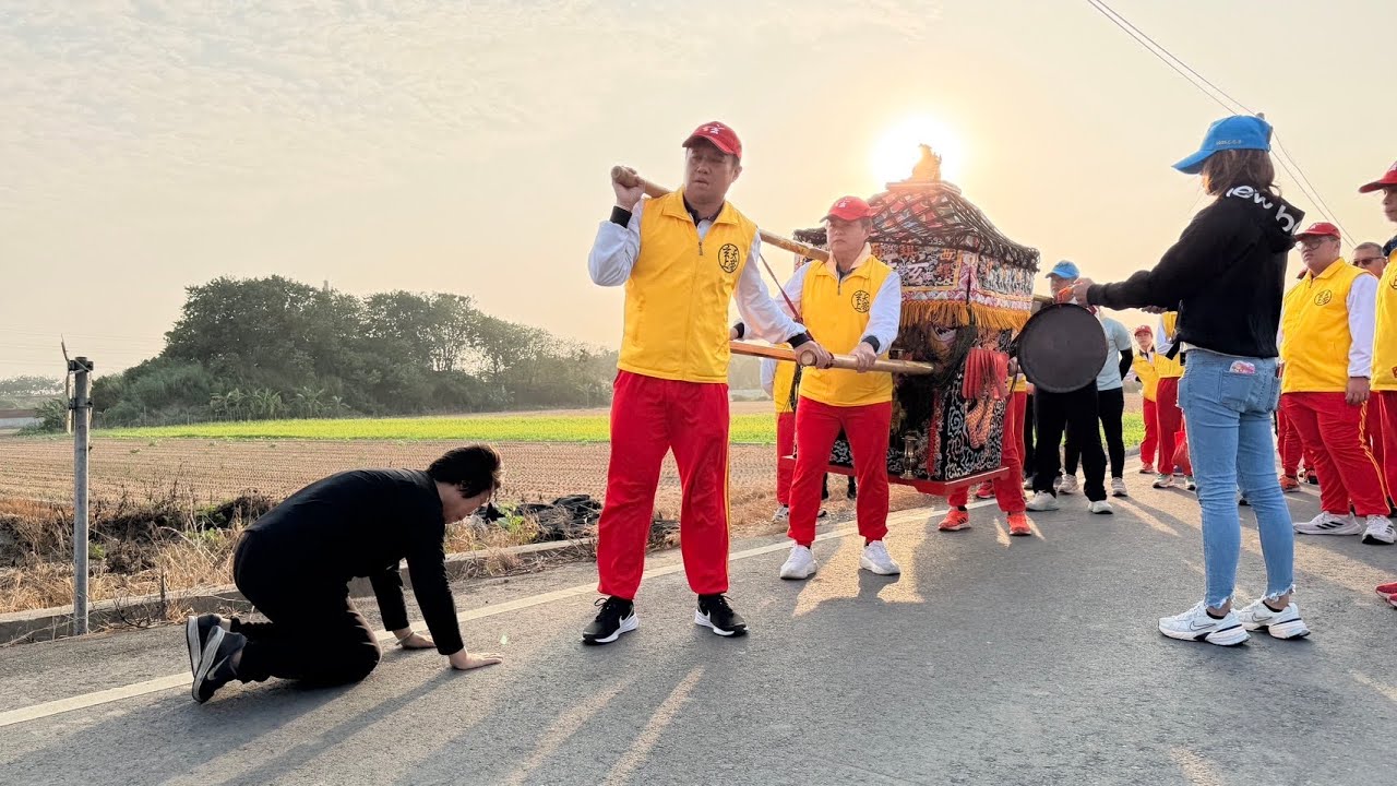 「西螺魚寮鎮南宮」正在直播！💥 2025年12月（農）十一月玄帝祈安賜福 💥地點：雲林縣 斗南鎮(崙仔)目前在雲林縣斗南鎮崙子4號 黃府起駕