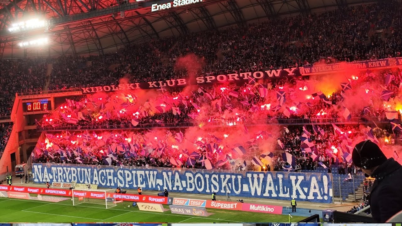Na trybunach śpiew na boisku WALKA! 🔥 | Lech - Korona (05.04.2025)
