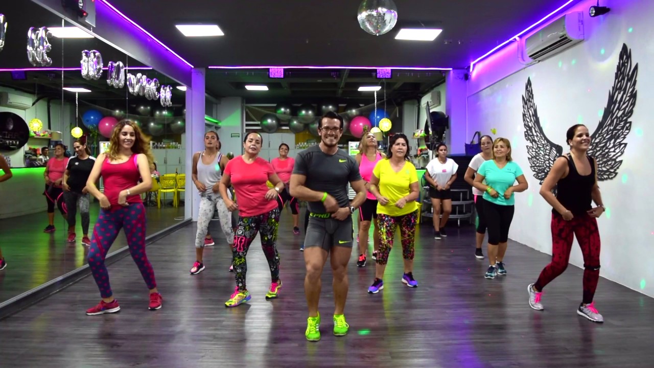 Caballito de Palo - Joseph Fonseca by Cesar James / Zumba Cardio Extremo Cancun