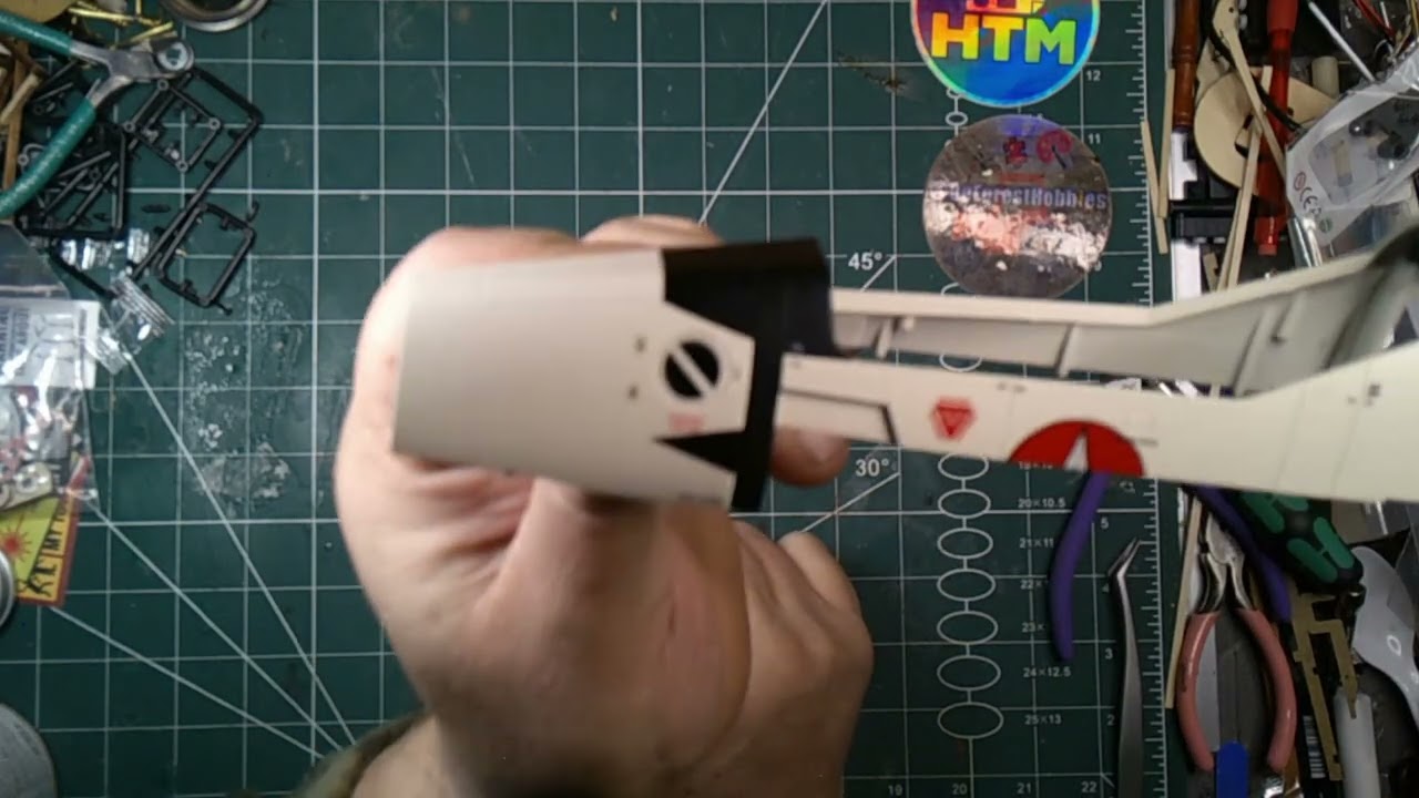 Building the VF-1 Valkyrie from Macross, Hachette Japan Part work Vol 2