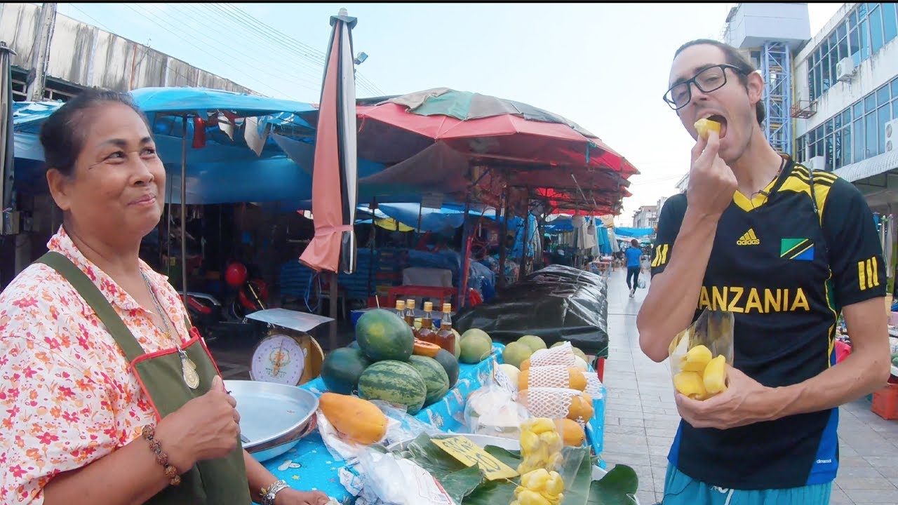 Tropical Fruit ADDICT in South East Asia 🍌😋❤️ a Fresh Market in Thailand Looks Like This...