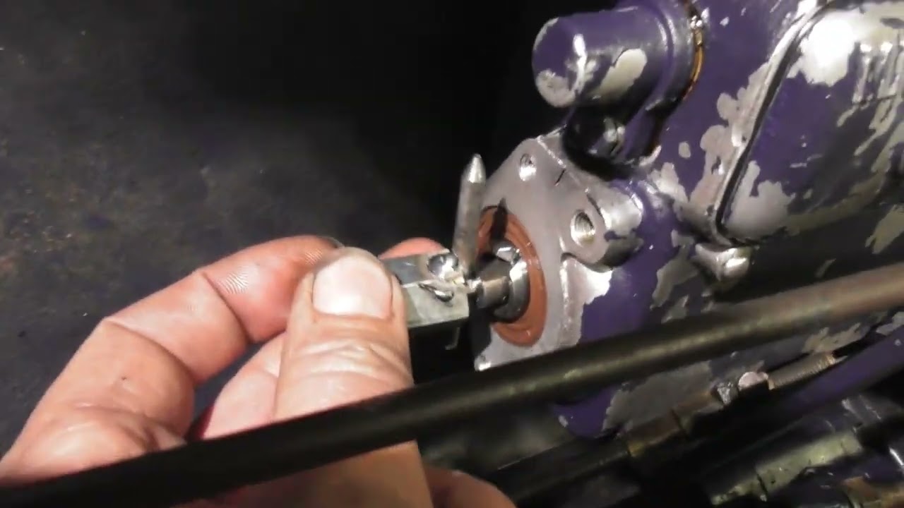 Leyland 270 -74 / pumppuhoitoa 3 asennus + ajoitus