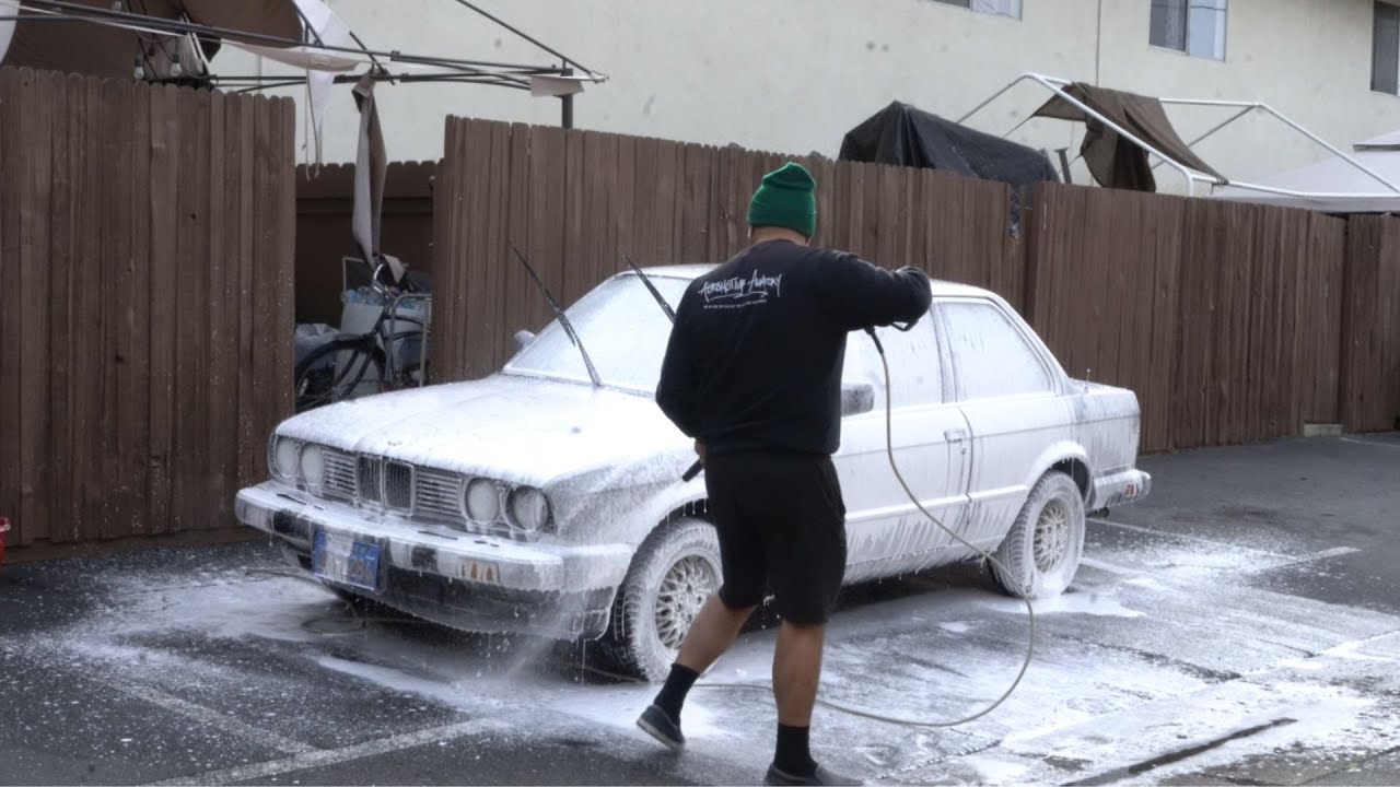 1985 BMW E30 Wash & Talk: Poverty?