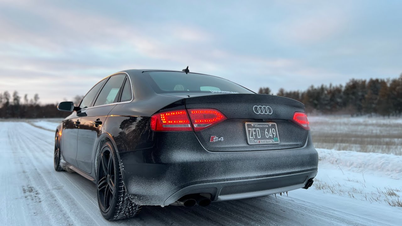 B8 Audi S4 gets Black Wheels!