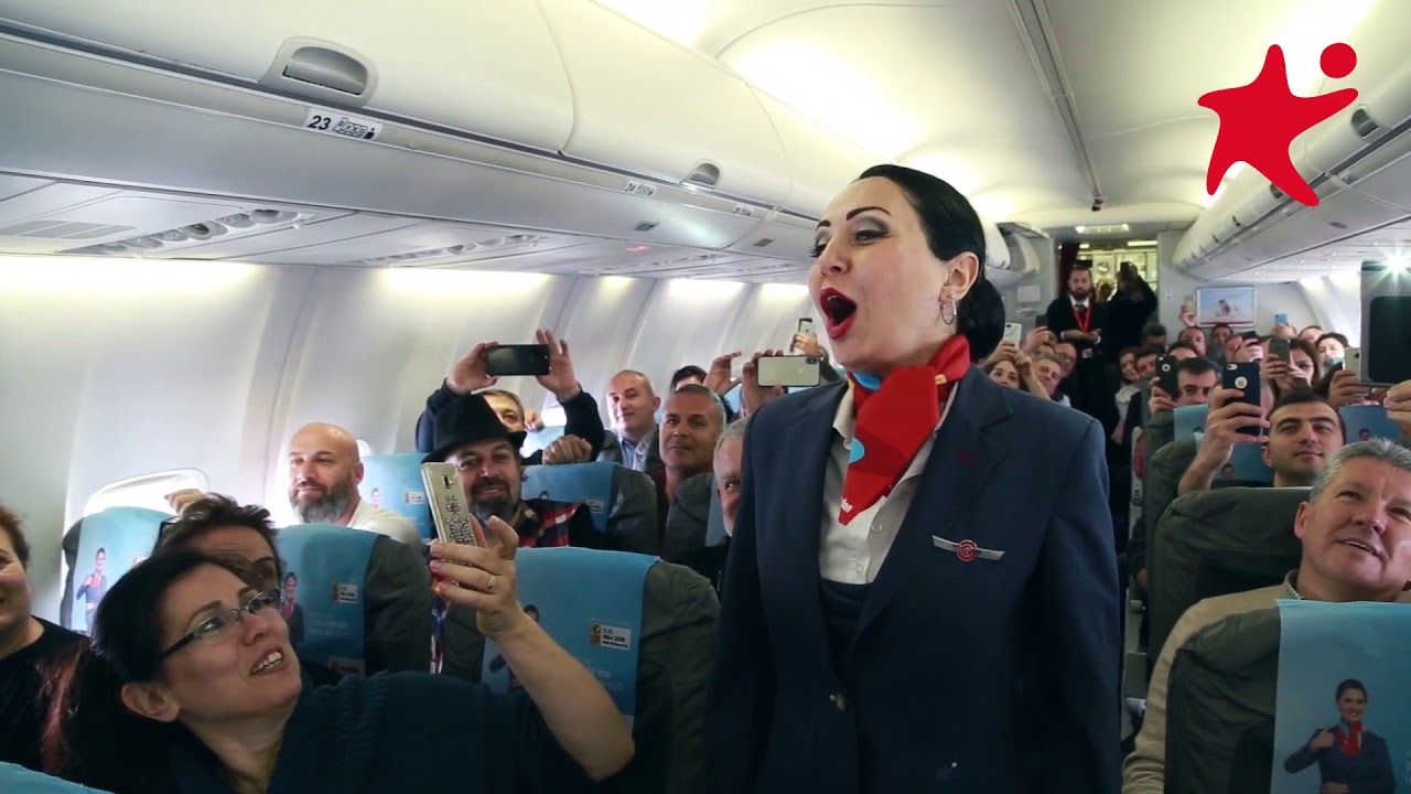 Corendon Airlines Opera Flashmob Show