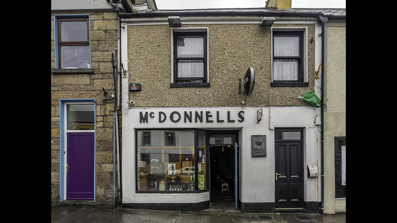 Dancer at McDonnell's Bar in Belmullet