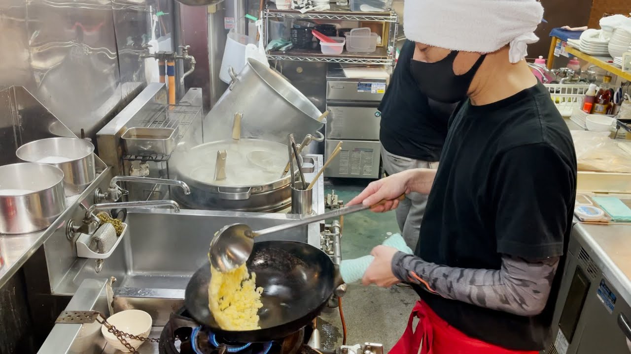 職人技【中華そば うめ川】新潟ラーチャンの調理風景を見せてもらった！