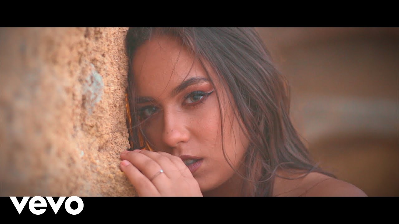 Maria Terremoto - Luz en los balcones