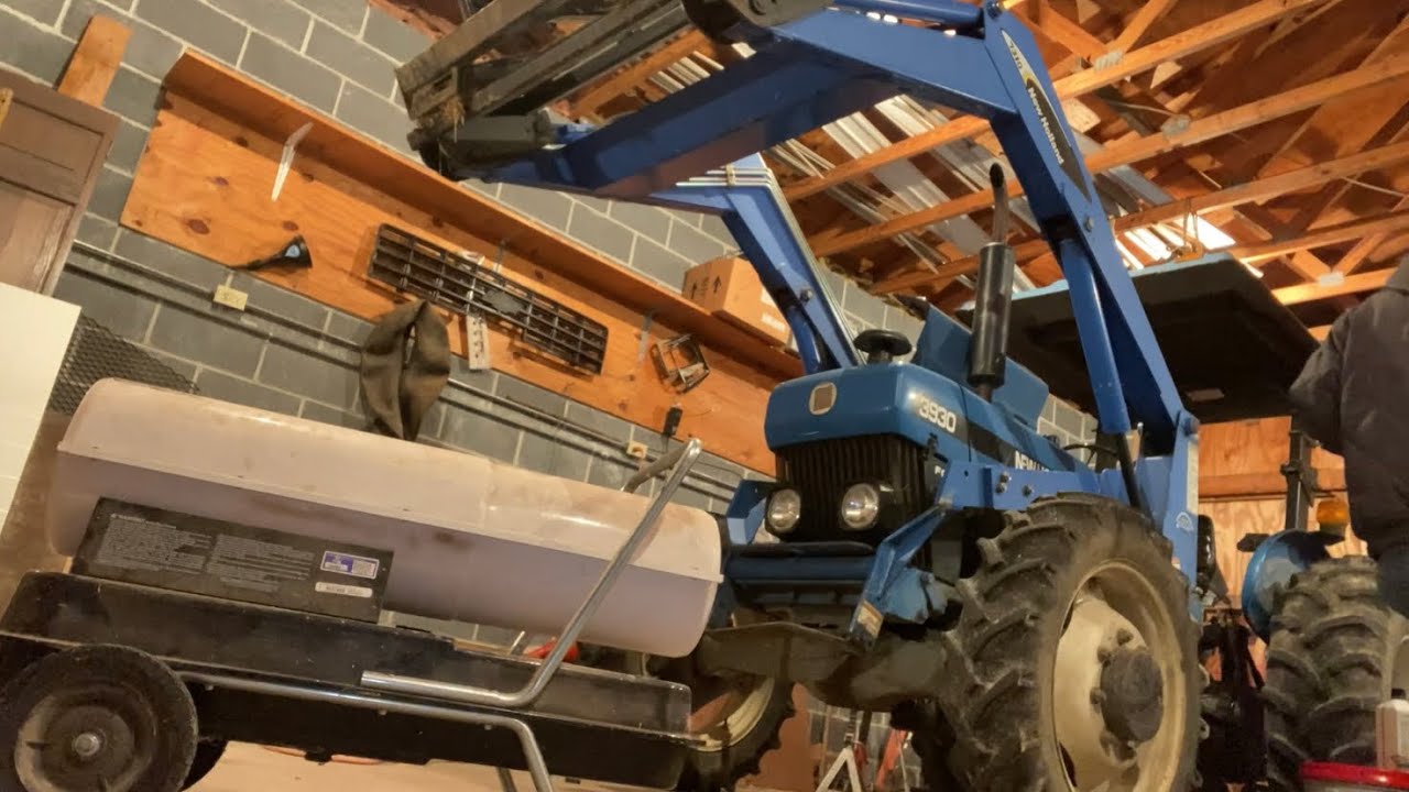 Servicing the 3930 4x4 new holland