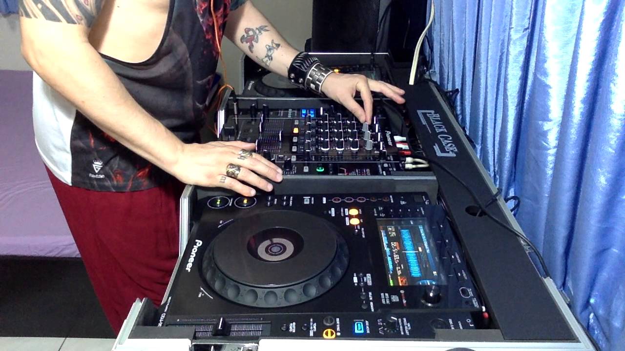 Tech-House HD Mix #02 - February 2015 (Tracklist in the description)