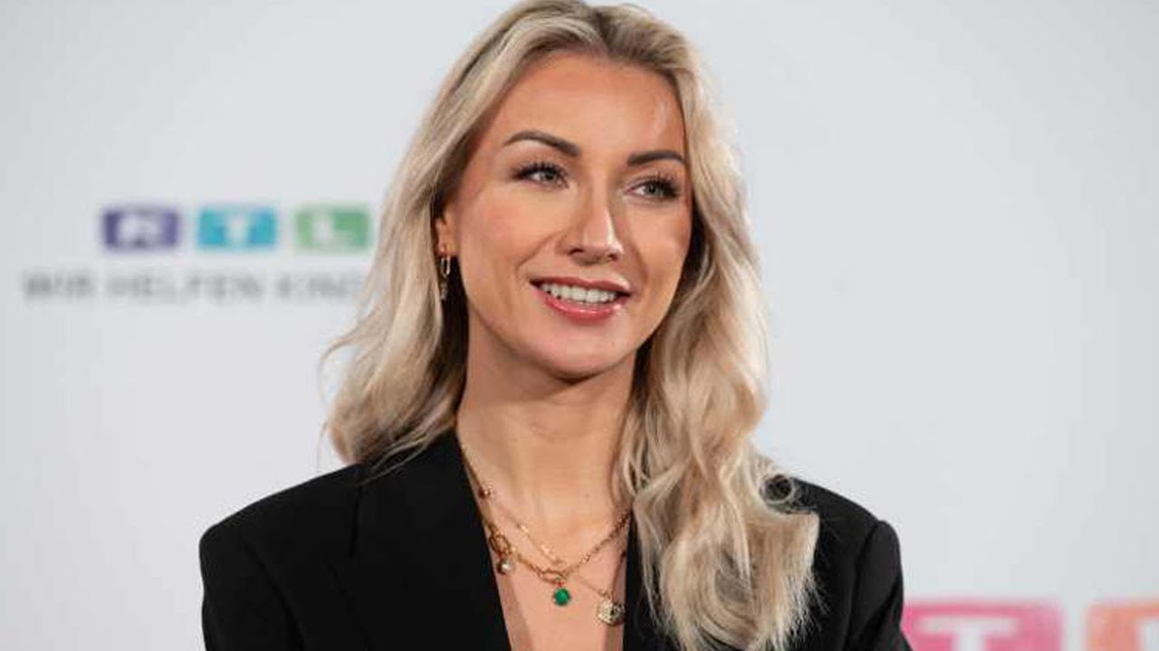 Anna Carina Woitschack gibt ihre Teilnahme bei „Alles was zählt“ bekannt