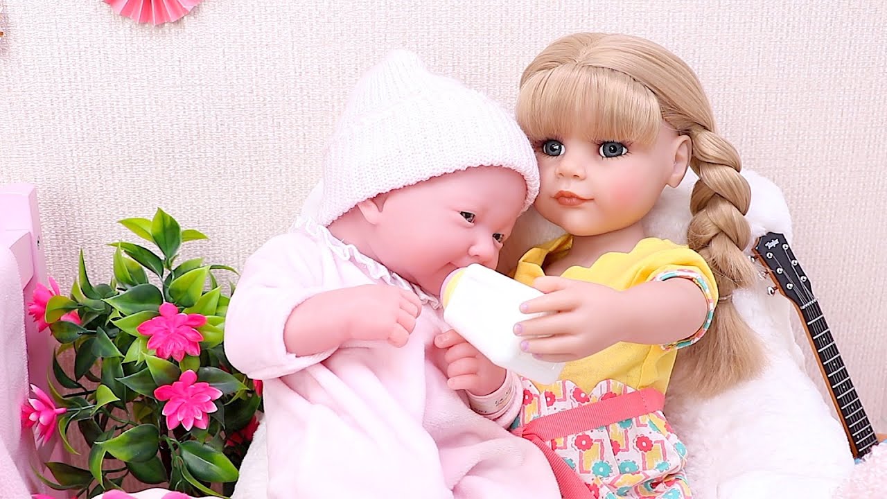 Baby doll care routine for newborn! Stories for kids by Play Toys!