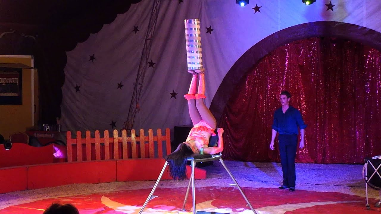 Cirque jongleuse