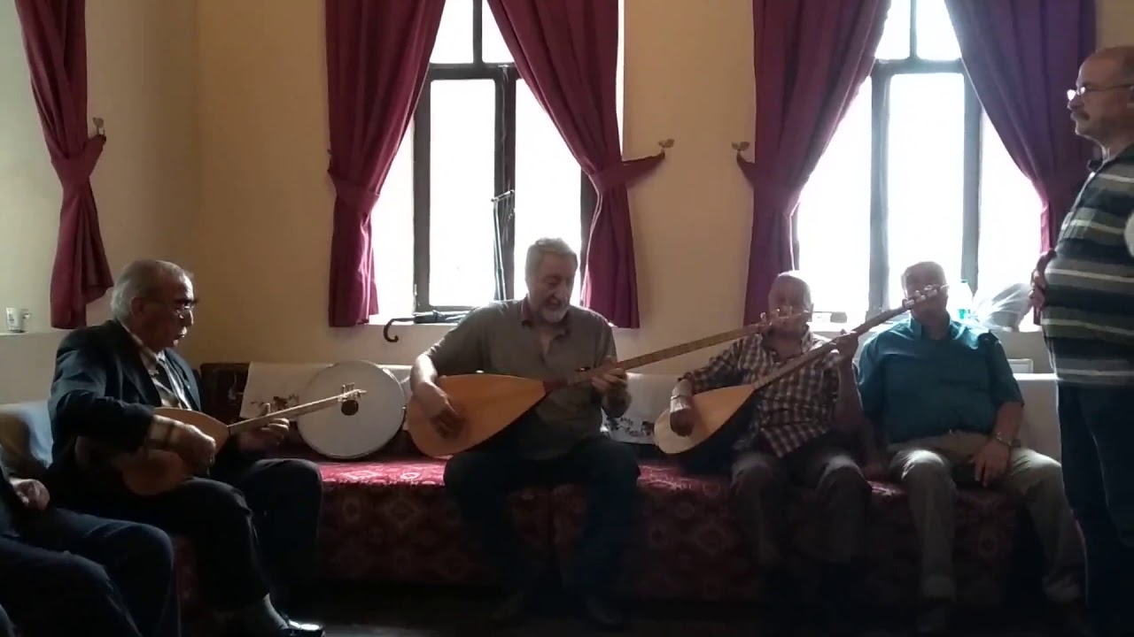 Petekte Arı Gördüm.Ankara Túrküsú