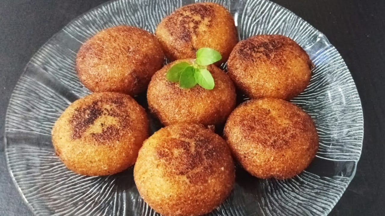 ଓଡିଶା ସ୍ପେସିଆଲ ମଣ୍ଡାପିଠା ରେସିପି | Odisha special manda pitha recipe | Suji kakara in odia| authentic